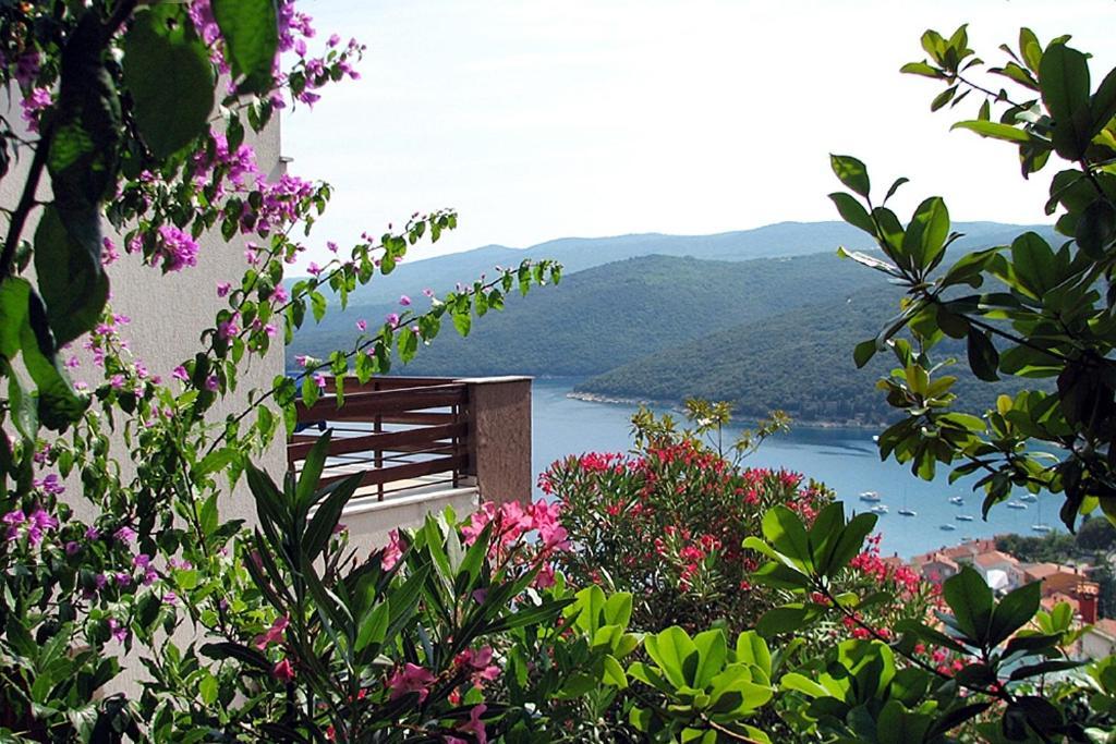 Apartments With A Parking Space Rabac, Labin - 7622 Bagian luar foto