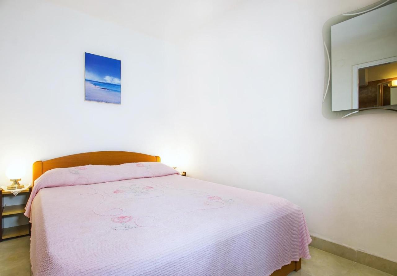 Apartments With A Parking Space Rabac, Labin - 7622 Bagian luar foto
