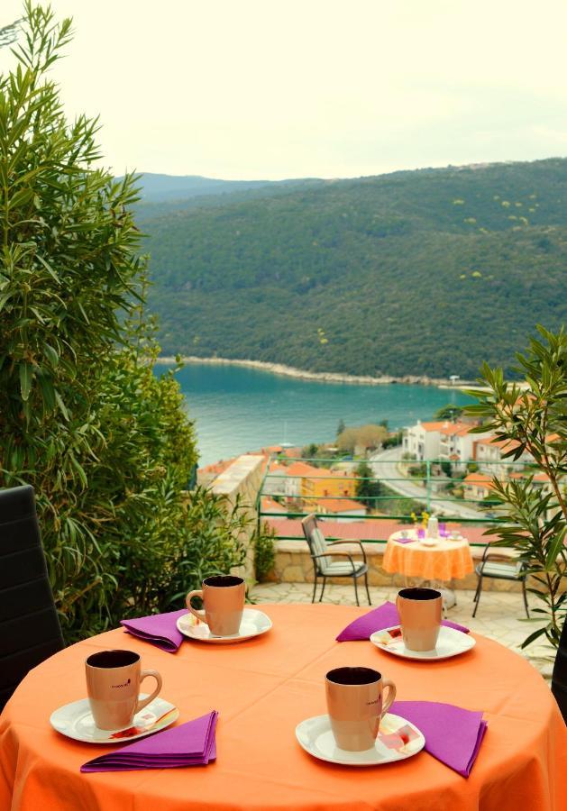 Apartments With A Parking Space Rabac, Labin - 7622 Bagian luar foto