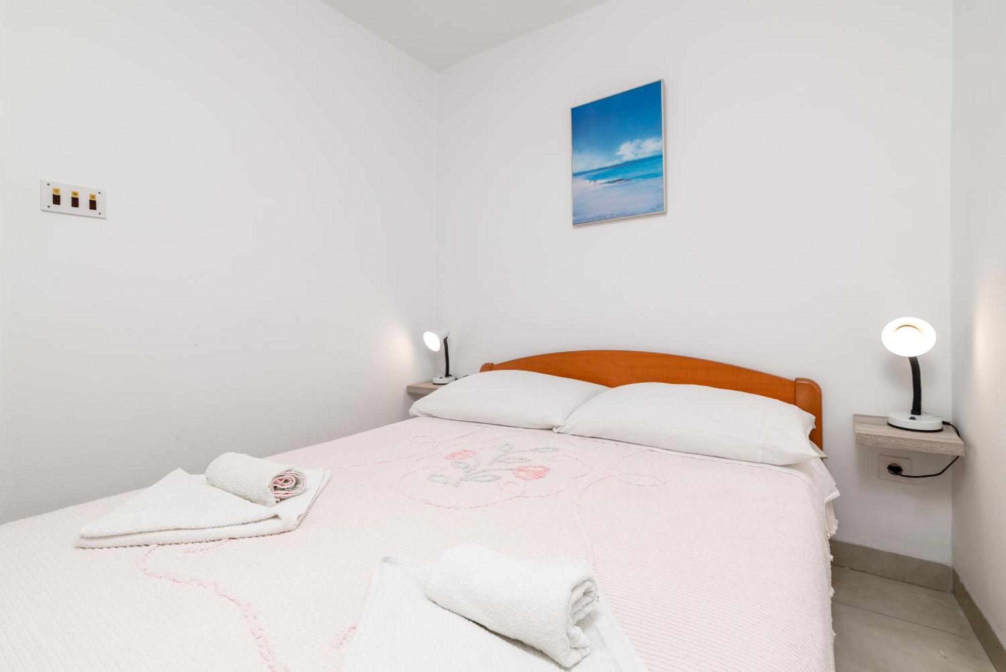 Apartments With A Parking Space Rabac, Labin - 7622 Bagian luar foto