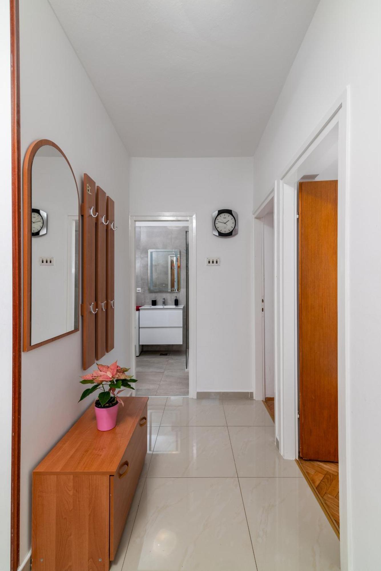 Apartments With A Parking Space Rabac, Labin - 7622 Bagian luar foto